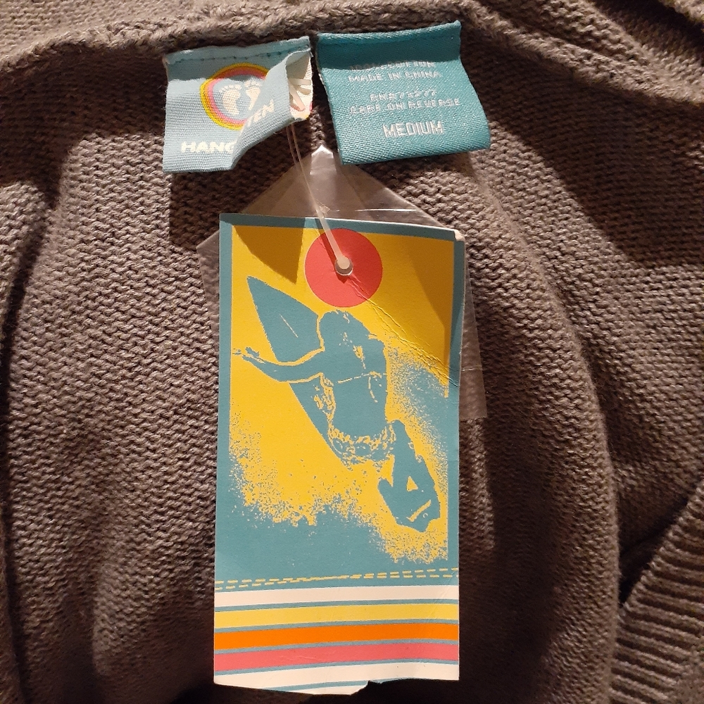 Sweater - Picture 4 of 4